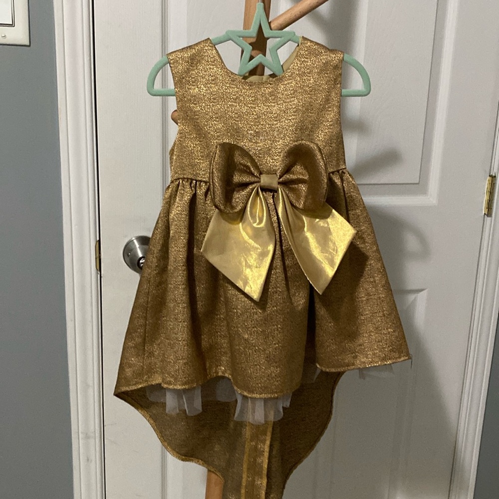 Enfant metallic gold bow girl dress size 2-4 Years